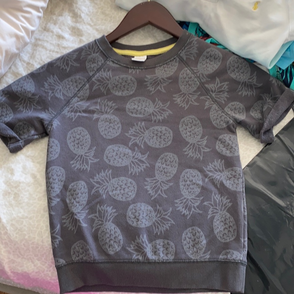 Gymboree 5 to 6 years old sweater shirt